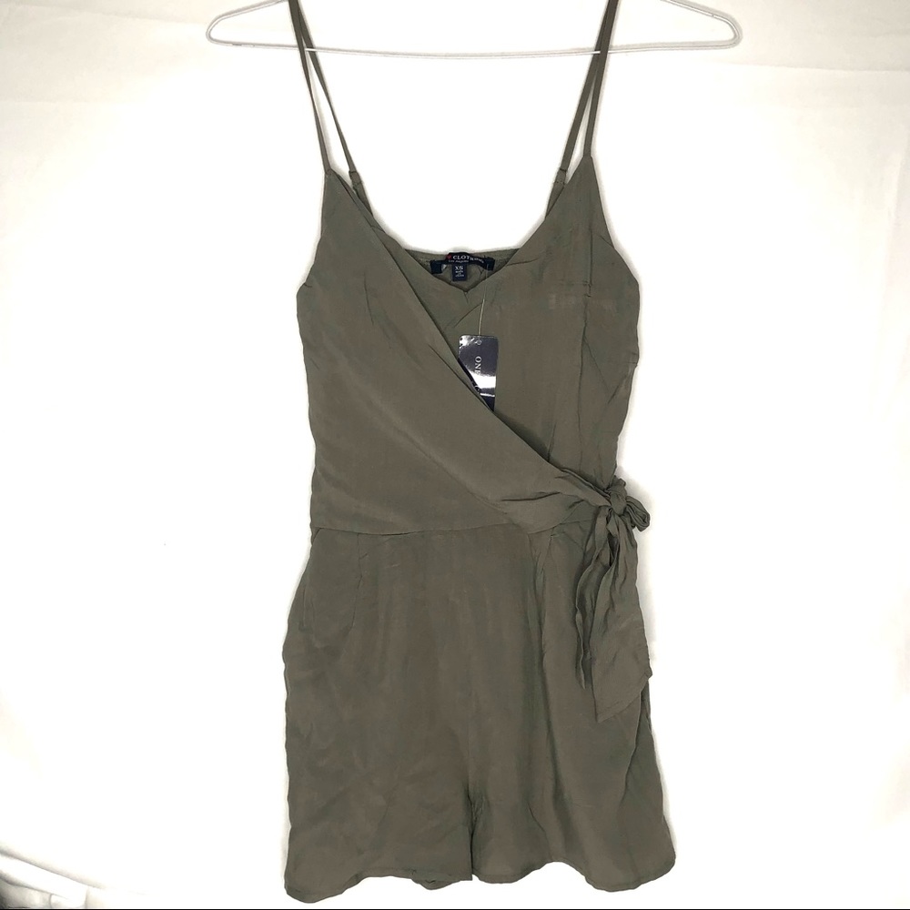 NWT XS 100% Rayón Romper
